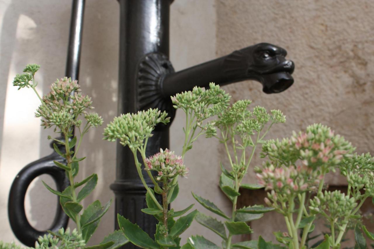 Le 14 Faubourg Bed & Breakfast Beaune  Exterior photo