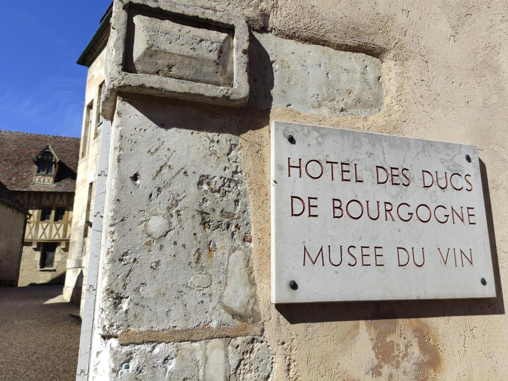 Le 14 Faubourg Bed & Breakfast Beaune  Exterior photo