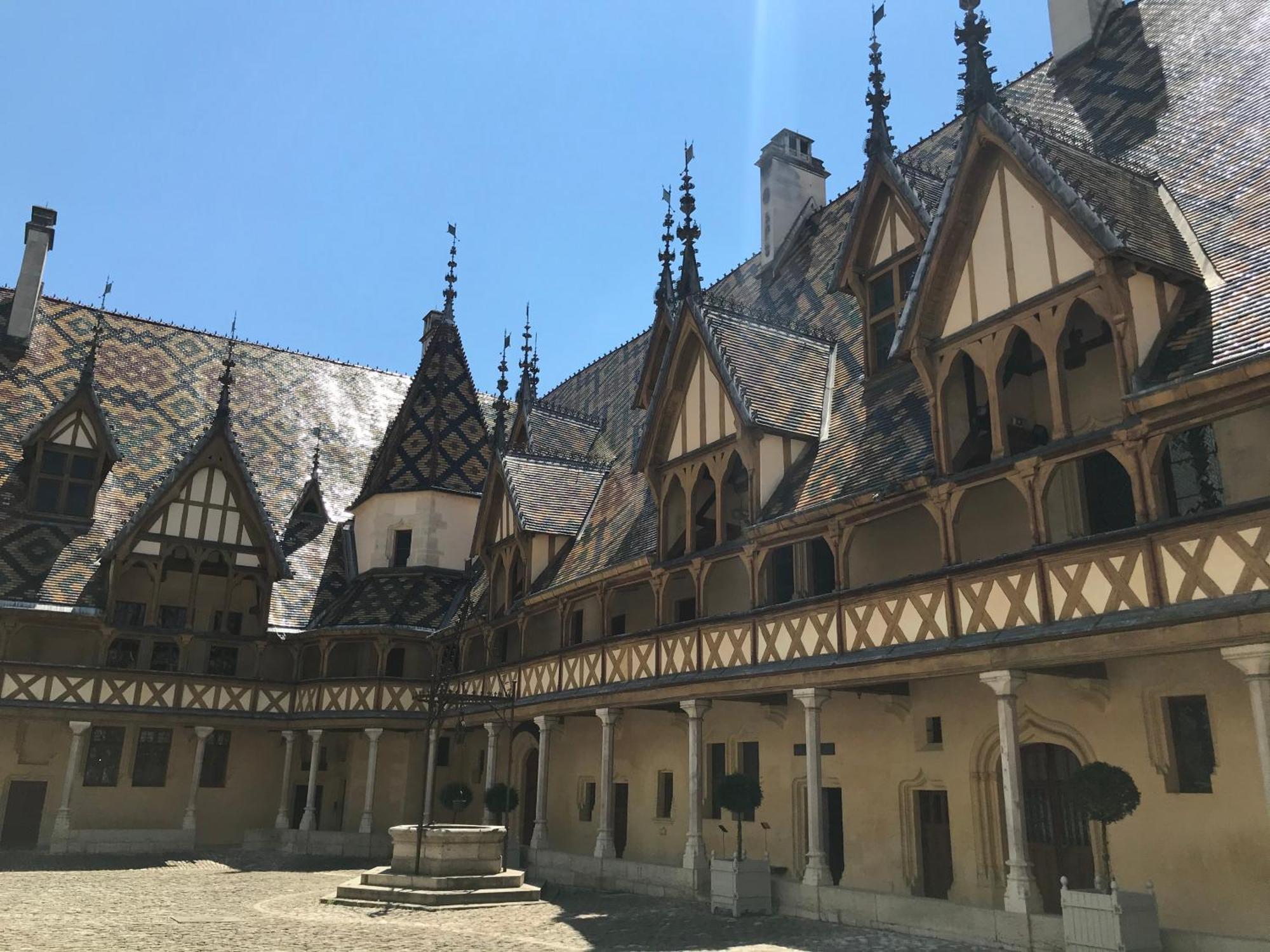 Le 14 Faubourg Bed & Breakfast Beaune  Exterior photo